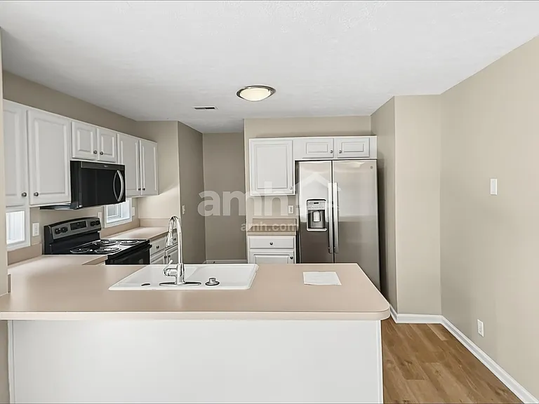 2120 Loudenslager Dr — Photo 3