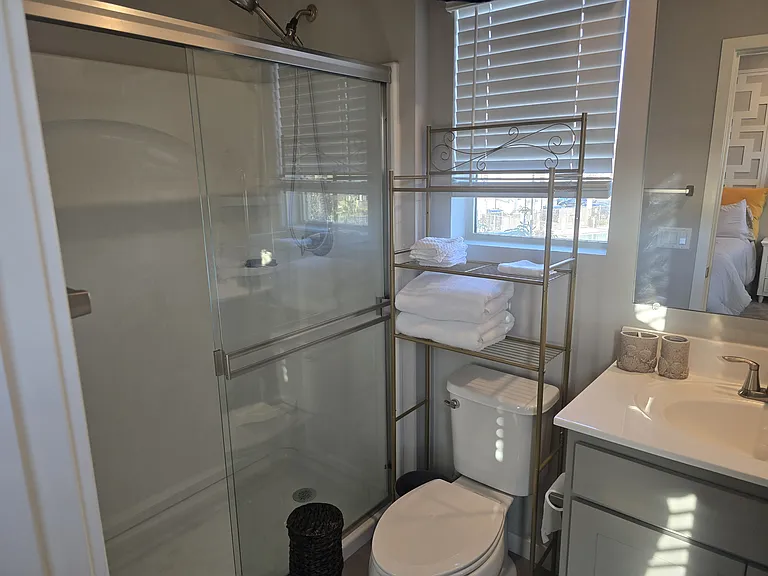2244 W Harmont Dr — Photo 12