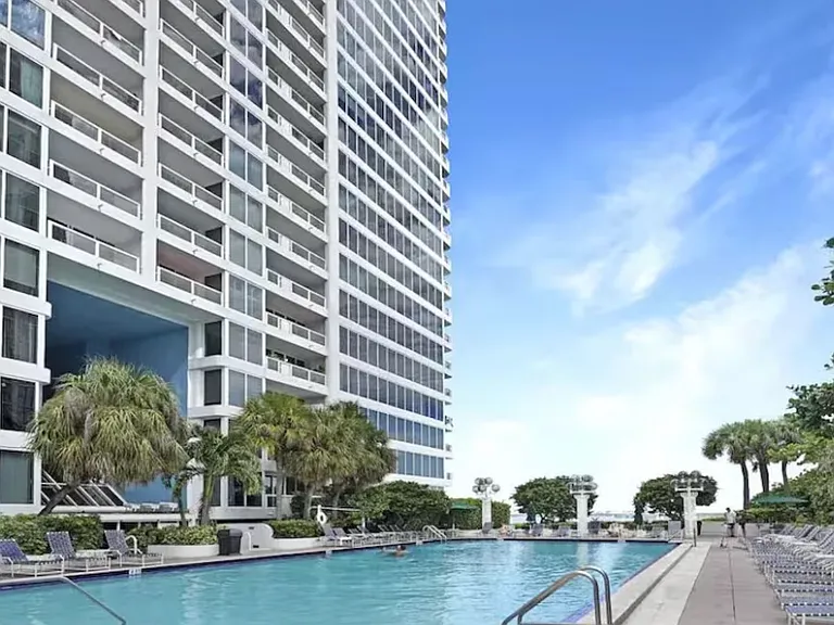 1717 N Bayshore Dr #Penthouse D39 — Photo 15
