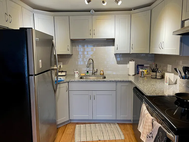 120 Spruce St #7 — Photo 5