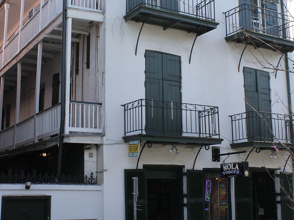 1st image of 910 Bourbon St