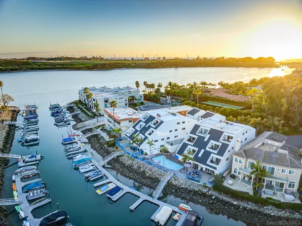 4525 Cove Dr APT 15, Carlsbad, CA 92008