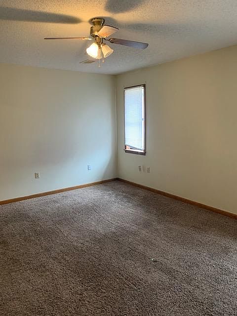 2nd image of 1005 Flint St APT 2
