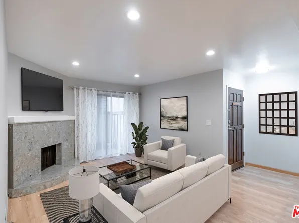 15511 Sherman Way APT 17, Los Angeles, CA 91406