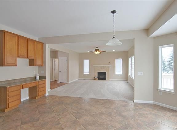 4th image of 195 W Auburn Trl