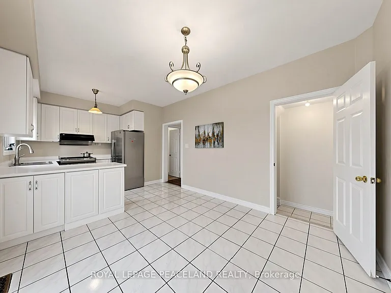 246 Farmstead Rd — Photo 12