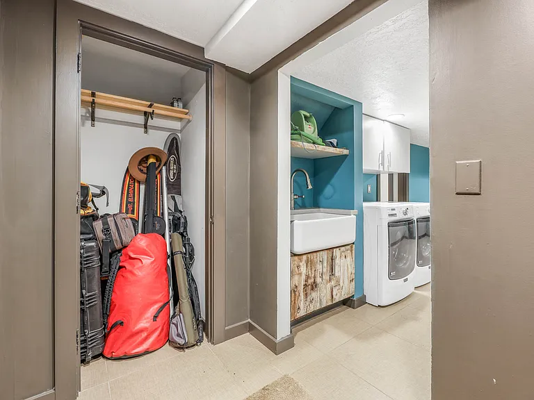 4445 Hidden Cove Rd — Photo 48
