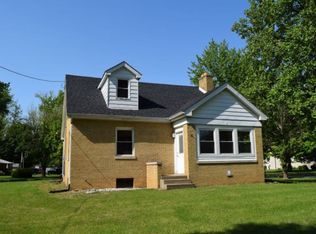 2020 Theater Dr, Evansville, IN 47715