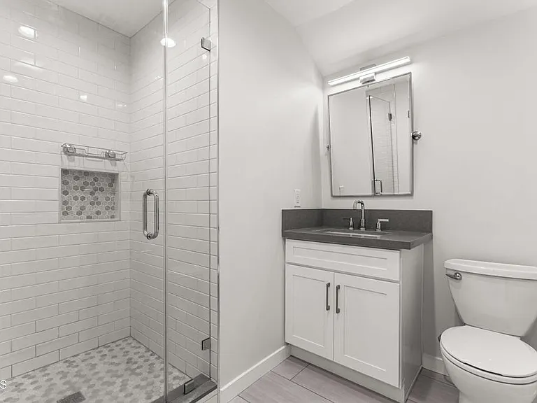 4606 Greenwood Pl — Photo 14