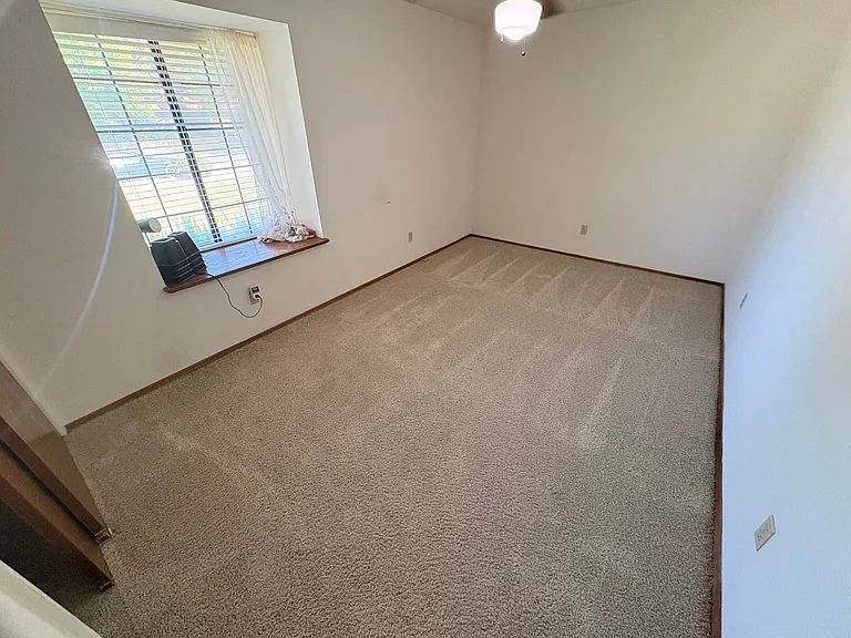 1253 Jamestown St — Photo 11