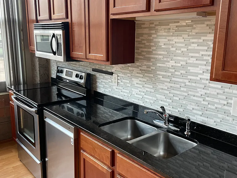 521 S 7th St #220 — Photo 9