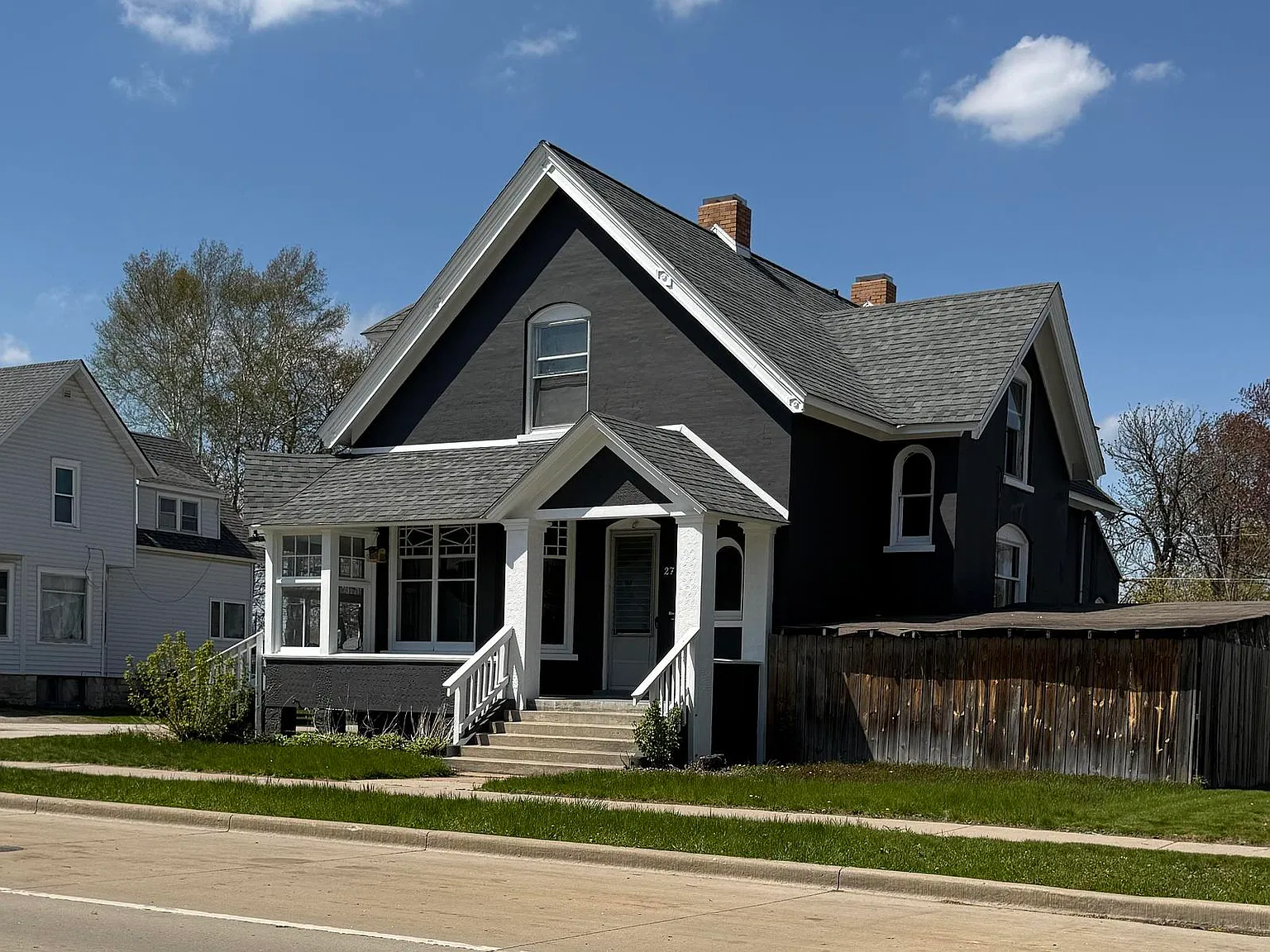 2728 Hall Ave — Photo 3