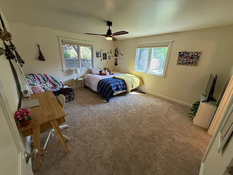 230 River Pl — Photo 17