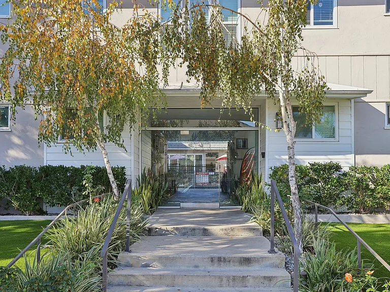 115 N Eastwood Ave — Photo 11