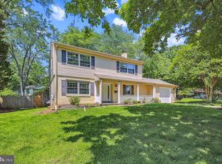 11706 Enid Dr, Potomac, MD 20854