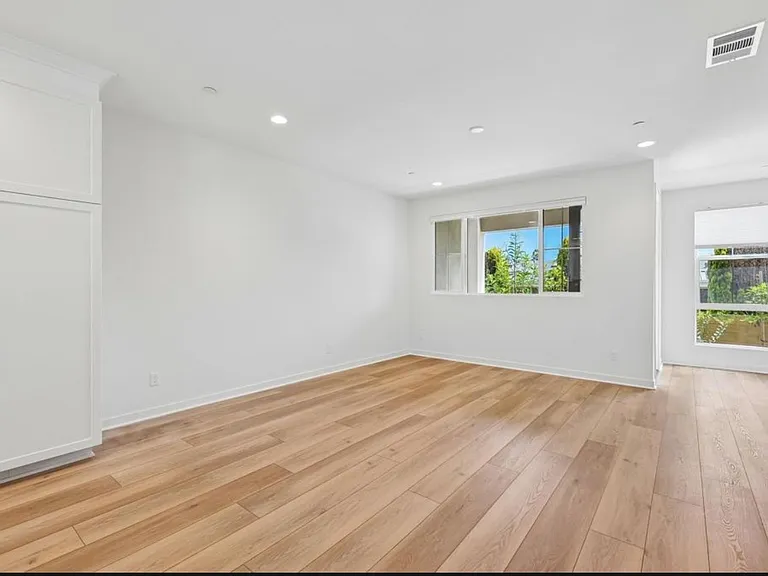 2522 Thyme Way — Photo 8
