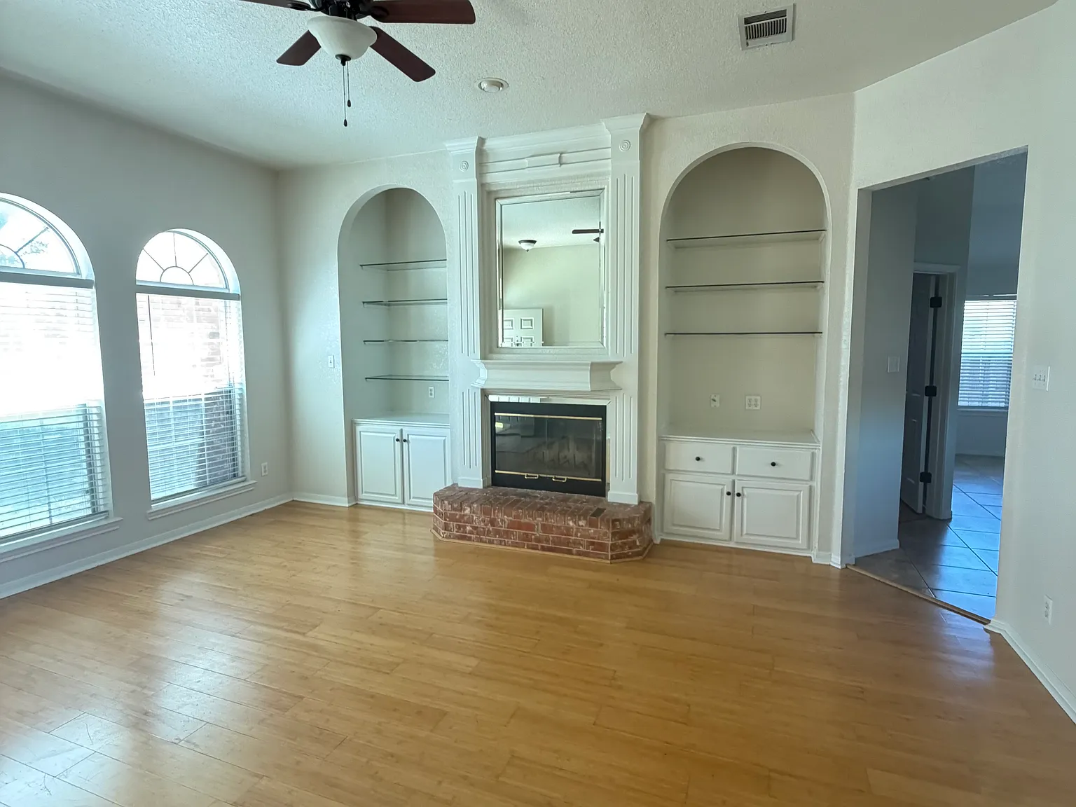 4 bed, 1824 sqft, $1,850 — Photo 4
