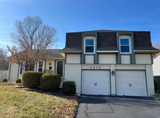 8802 W 97th St, Overland Park, KS 66212