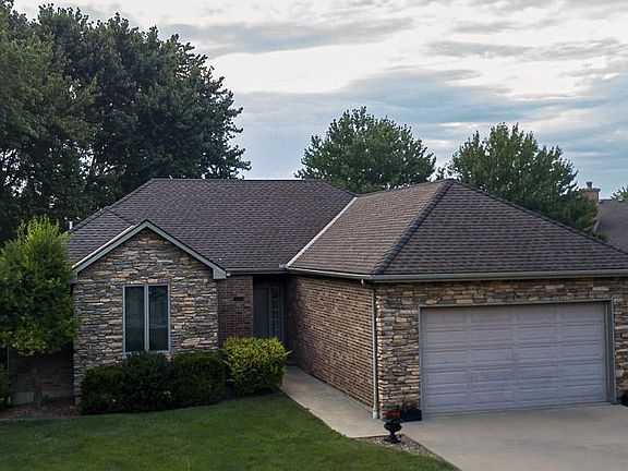 3rd image of 704 Lewis Dr