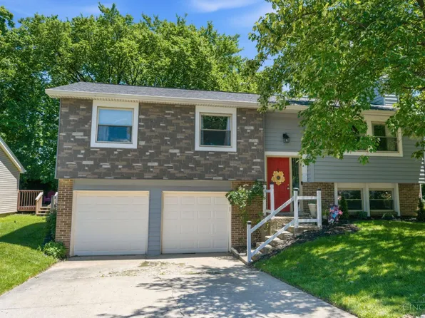 8242 Ravenwood Way, West Chester, OH 45069