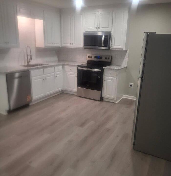 2nd image of 1708 Fletcher Dr