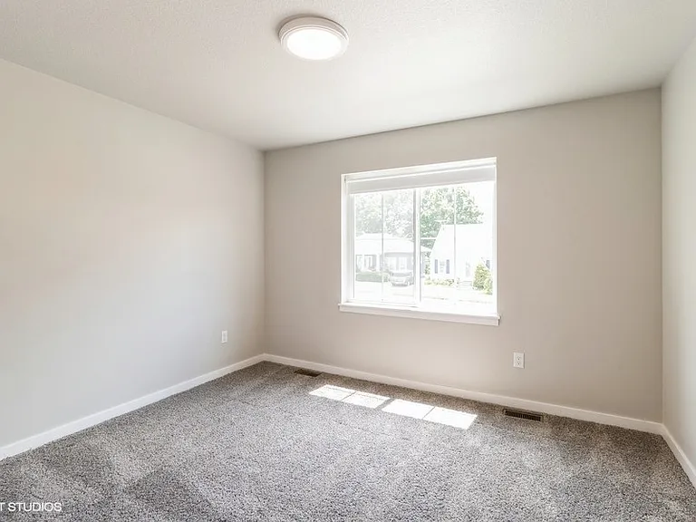 Edgeland Waukee — Photo 30