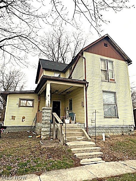 1st image of 817 E Eureka St
