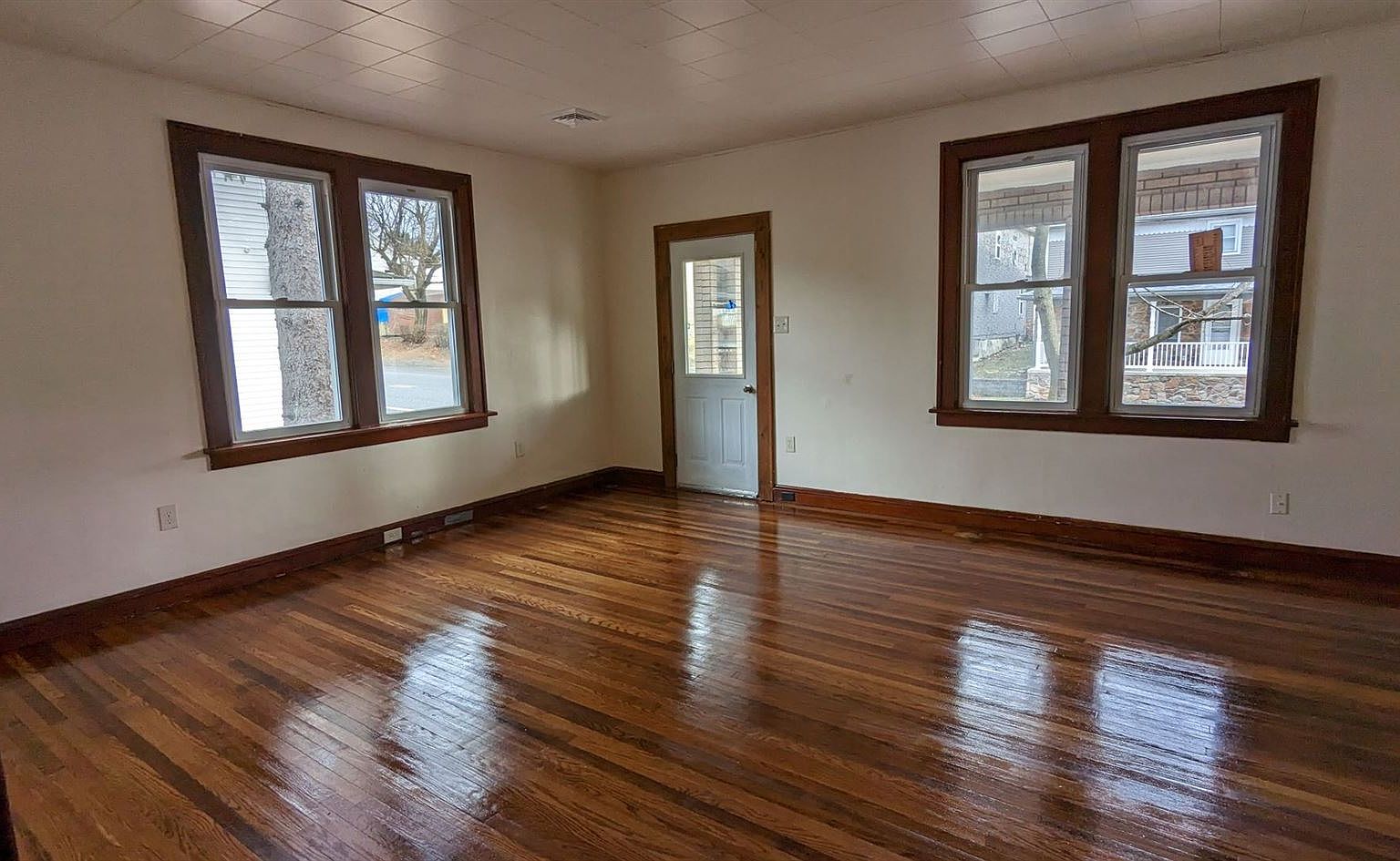 20 S Tremont St UNIT 2, Tremont, PA 17981 Zillow