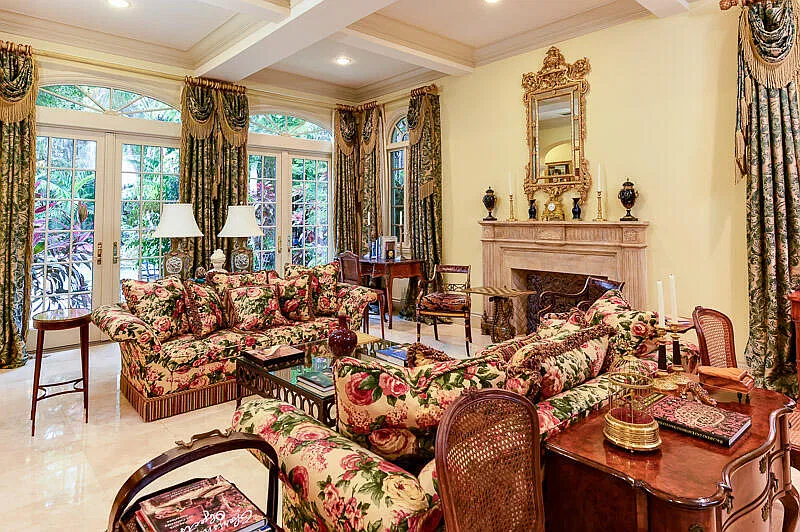 4 bed, 4.5 bath, 4603 sqft, $60,000 — Photo 3