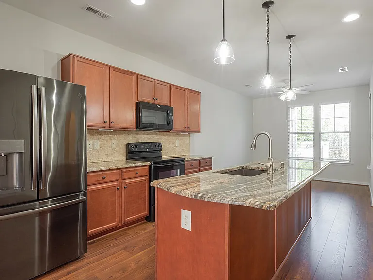 17458 Memorial Tournament Dr — Photo 10