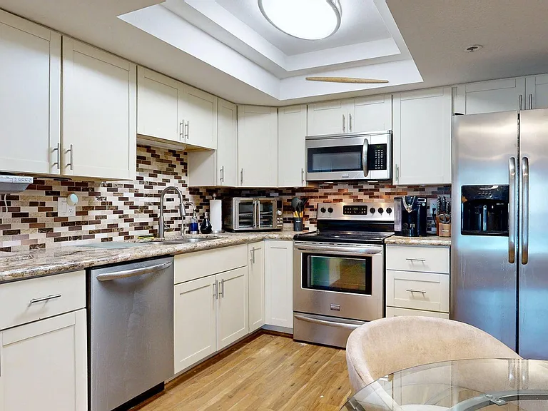 7950 E Camelback Rd #610 — Photo 5