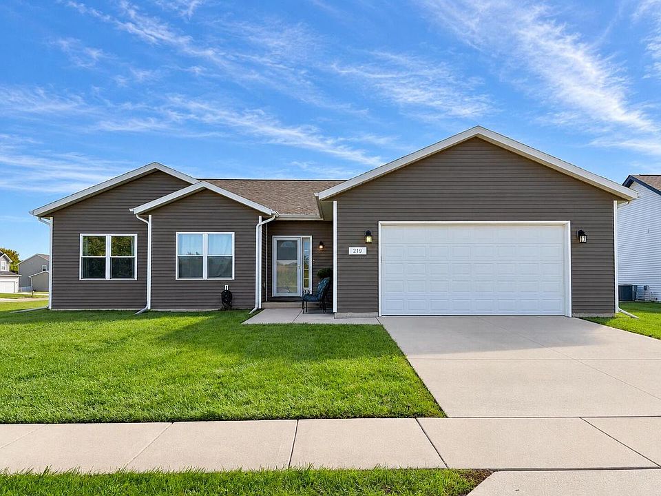 1st image of 219 N Autumn DRIVE
