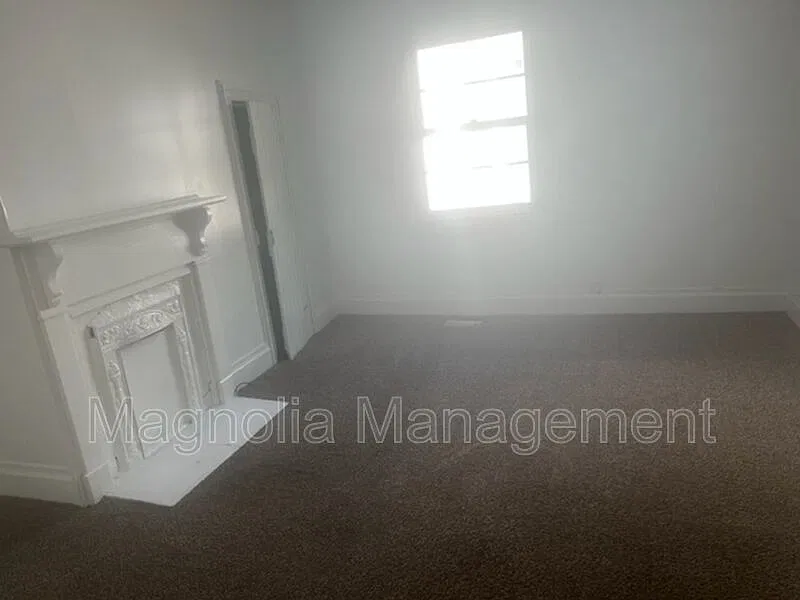 4 bed, 1.0 bath, $1,225 — Photo 3