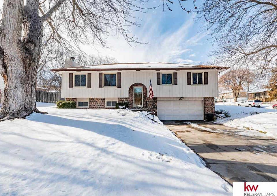 1st image of 4316 Parkview Dr