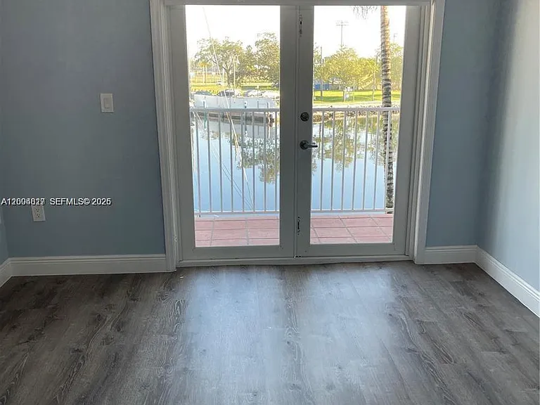 2415 NW 16th Street Rd #102 — Photo 5