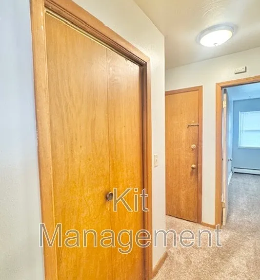 3320 Douglas Rd — Photo 8