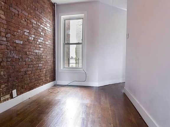 4th image of 191 Sumpter St APT 4R