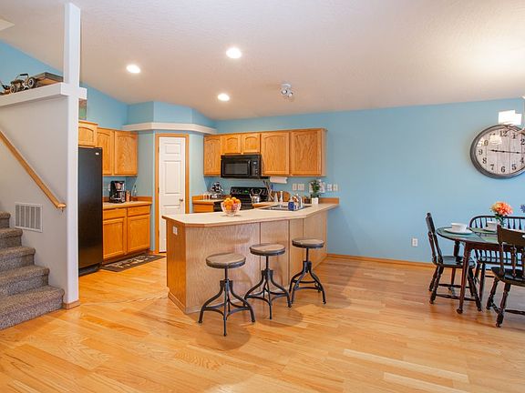 5th image of 4415 E 16th Ave