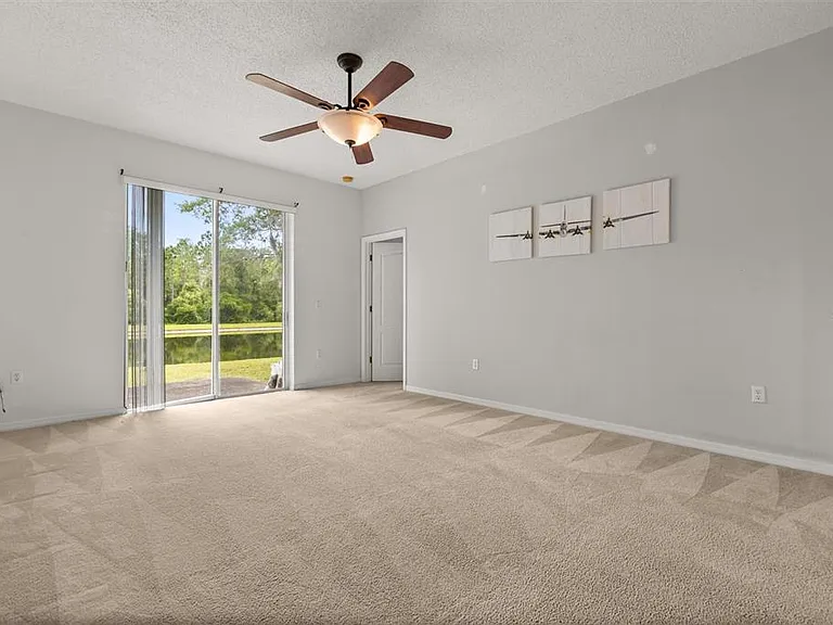 9406 Candice Ct — Photo 6