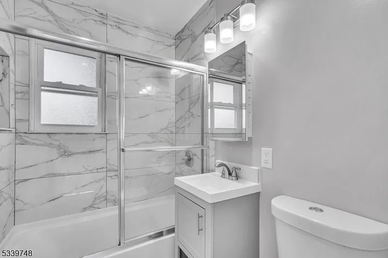 1300 Fulton St — Photo 4