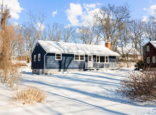 122 Lakeside Drive, Ridgefield, CT 06877