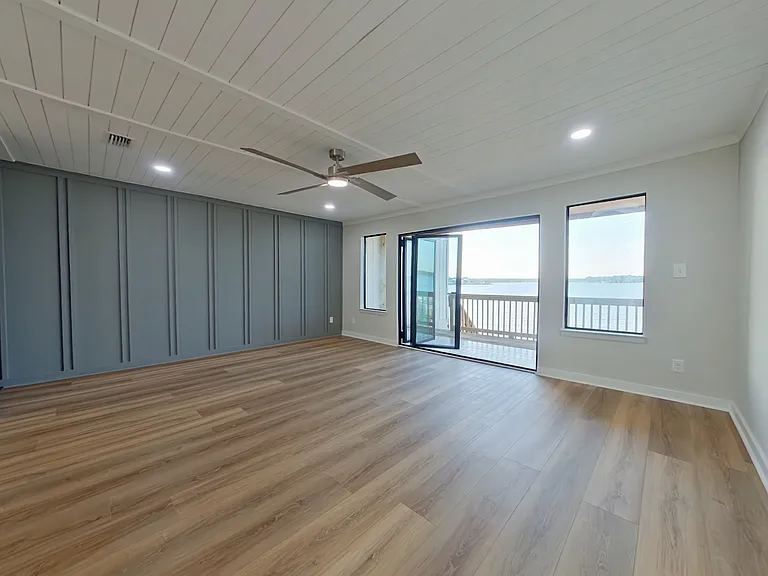 810 Eglin Pkwy NE #12 — Photo 3