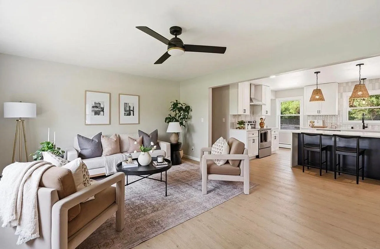 Completely Renovated 5-Bedroom Home in Mequon - Available Now! — Photo 4