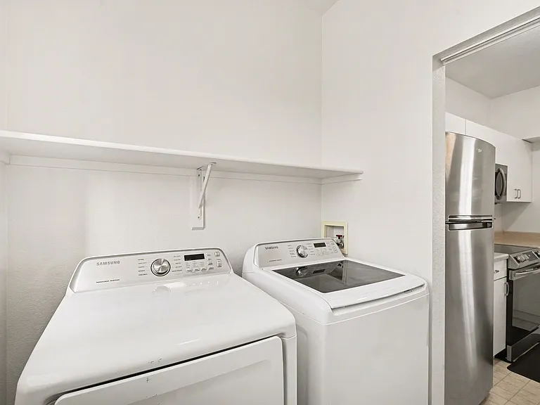 6412 Silver Mesa Dr #B — Photo 37