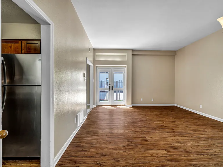 The Tuscany Apartments — Photo 29