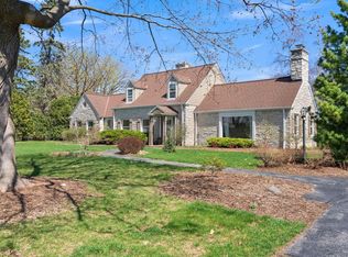 7338 N Range Line Rd, Glendale, WI 53209