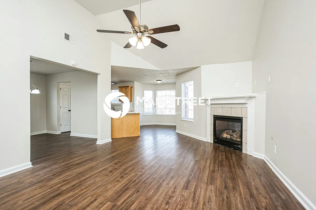 Living Room - 1072 Fredrick Dr