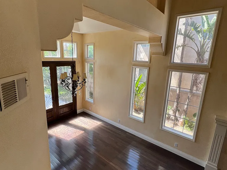 923 S Creekview Ln — Photo 12