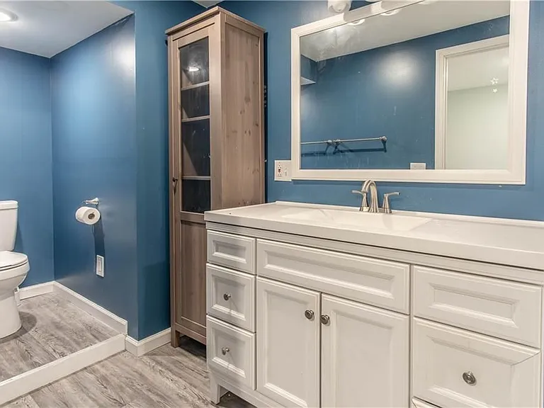 14530 Dodge Ave — Photo 33