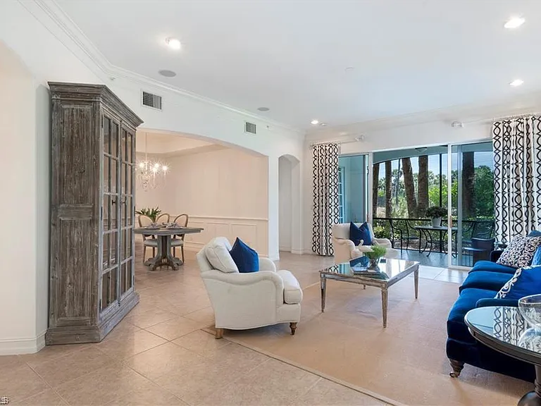 2864 Tiburon Blvd E #101 — Photo 2